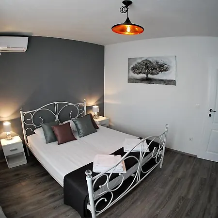 Apartman “Tica” Baska Voda Exterior photo