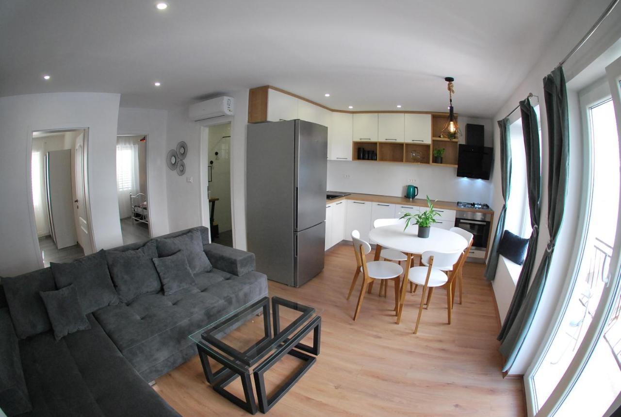 Apartment “tica” *